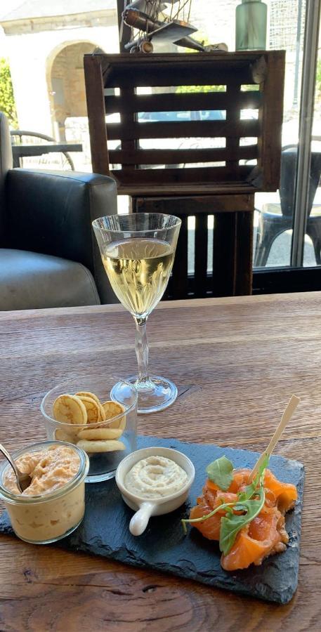 Hotel Restaurant La Voile - Le Dock'Er Locmariaquer Kültér fotó